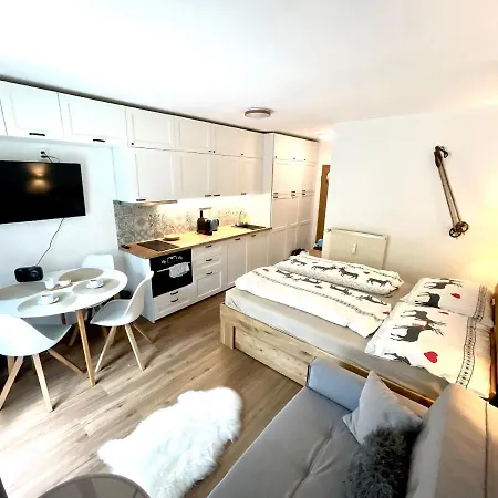 شقة 2022 Neu Renoviert- Michaela *